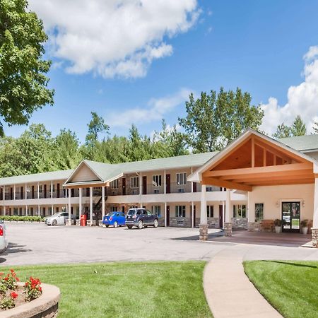 Howard Johnson By Wyndham Traverse City Eksteriør bilde